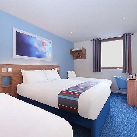 Travelodge Harlow Exteriér fotografie