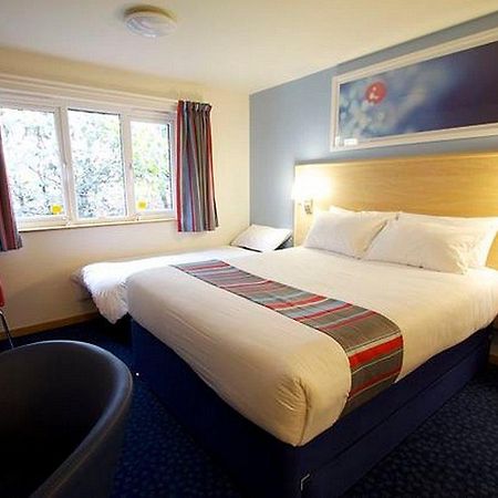 Travelodge Harlow Exteriér fotografie