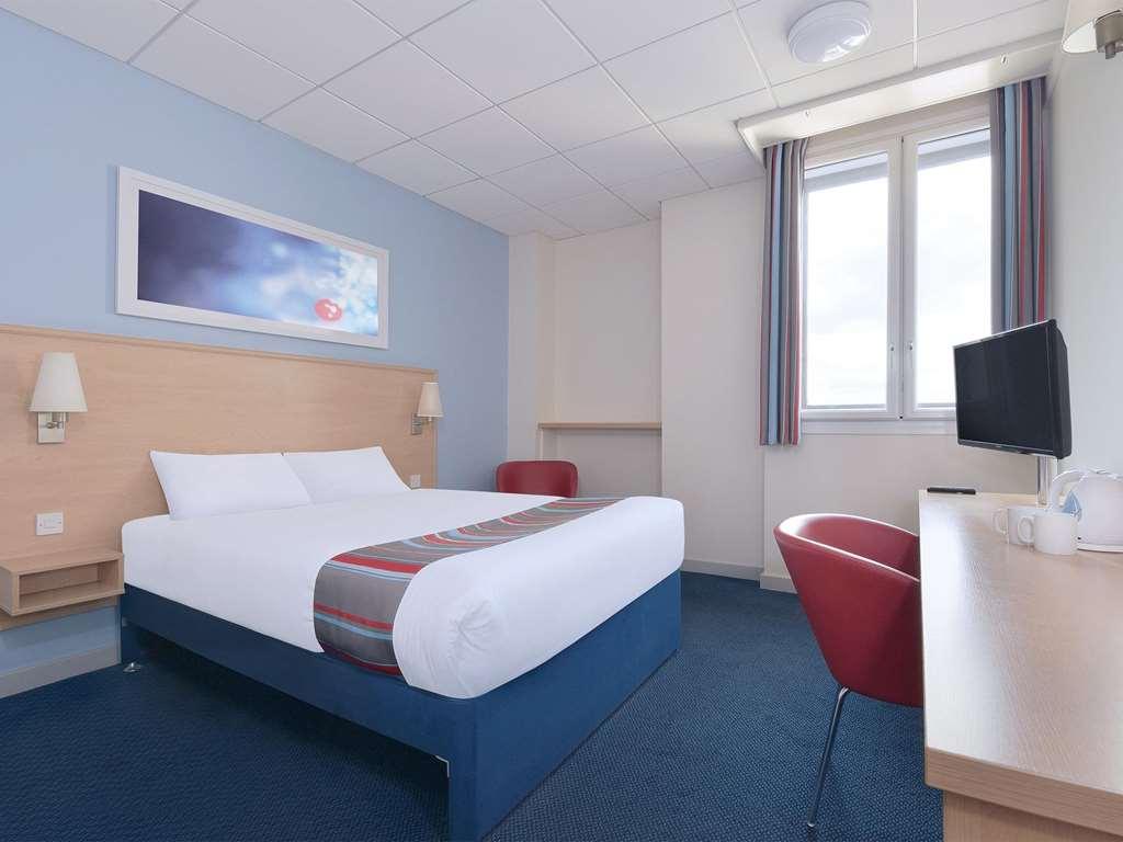 Travelodge Harlow Pokoj fotografie