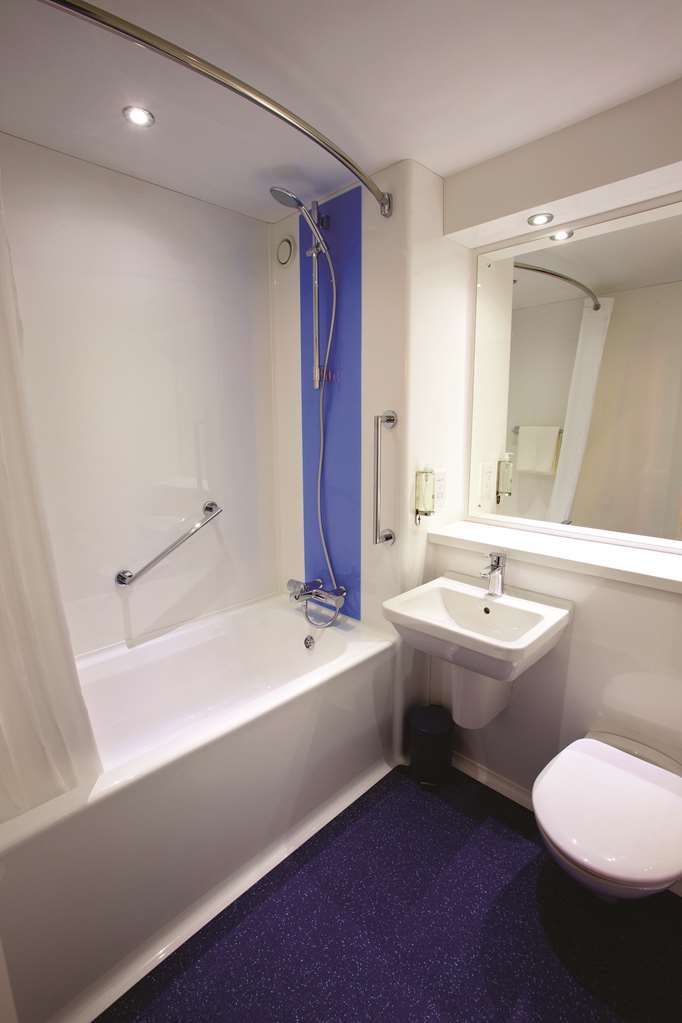 Travelodge Harlow Pokoj fotografie